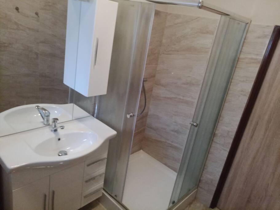 Kraliky Apartman Exterior foto